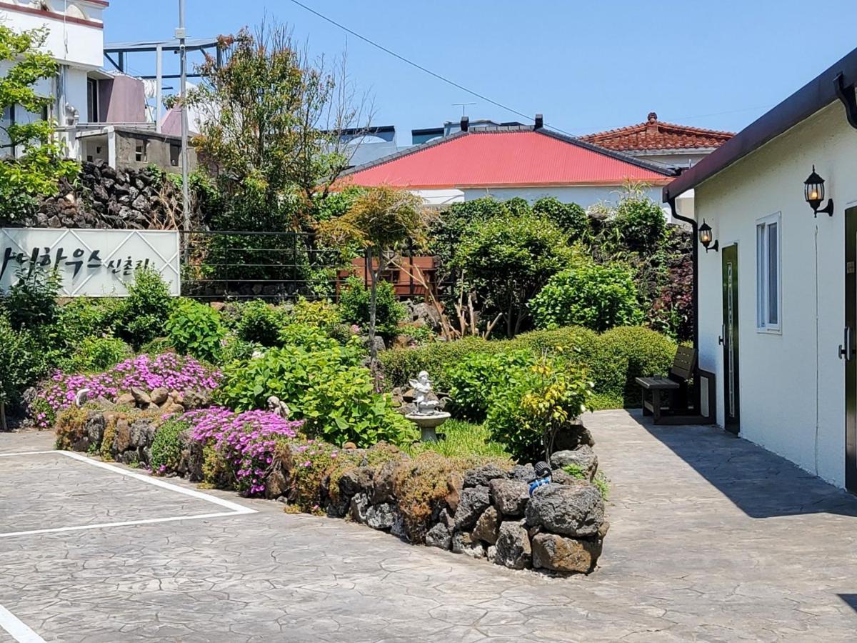Hanihaus Sinchon-Ri Jeju Exterior foto