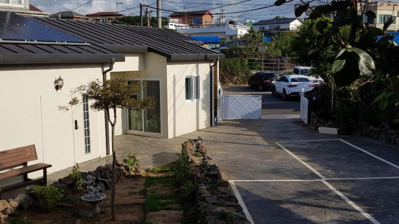 Hanihaus Sinchon-Ri Jeju Exterior foto